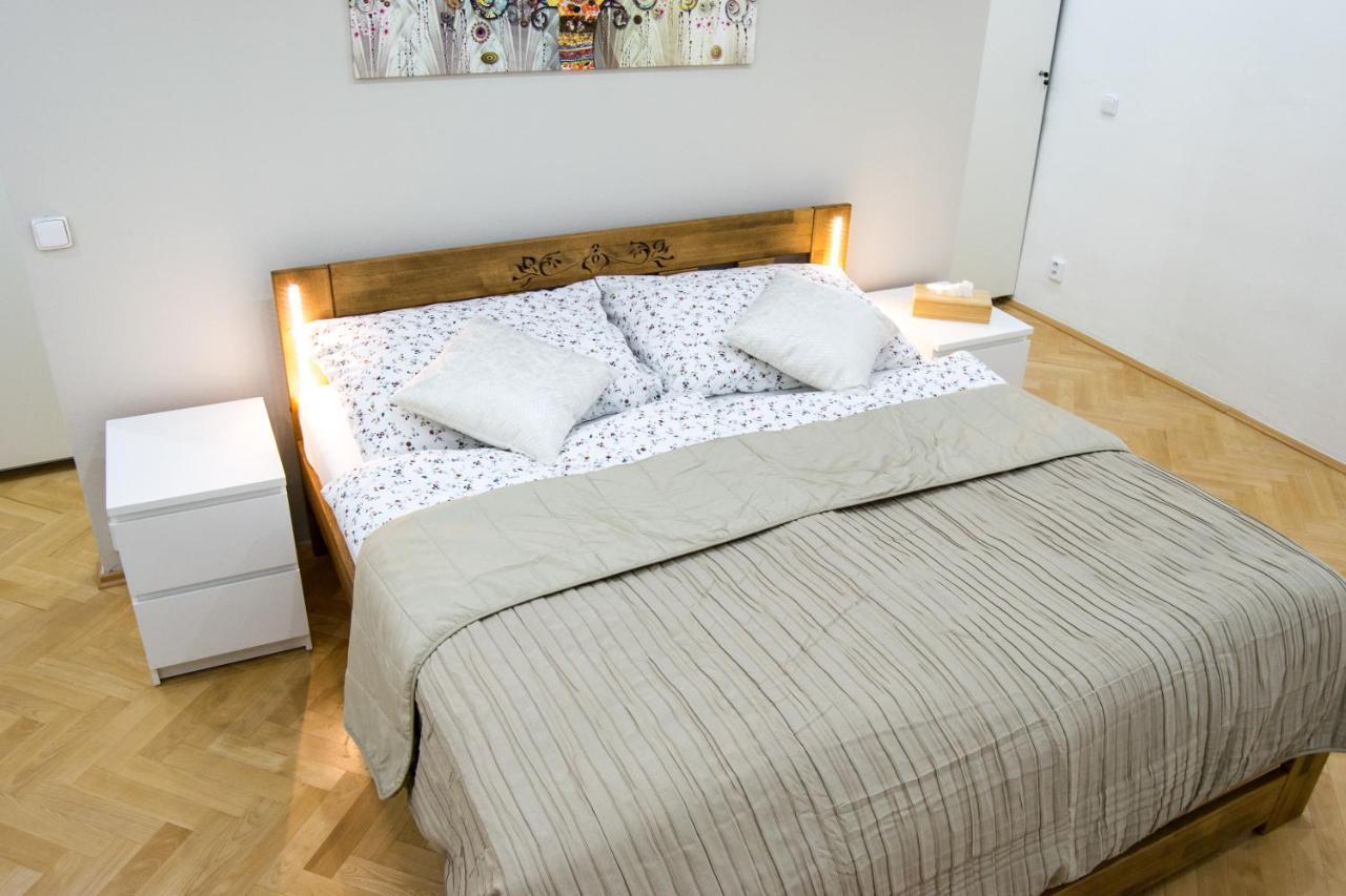 Apartment In Downtown Olomouc Exterior photo